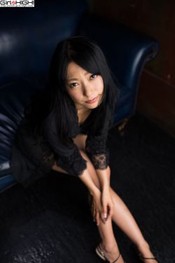猎户共妻在圆房3p